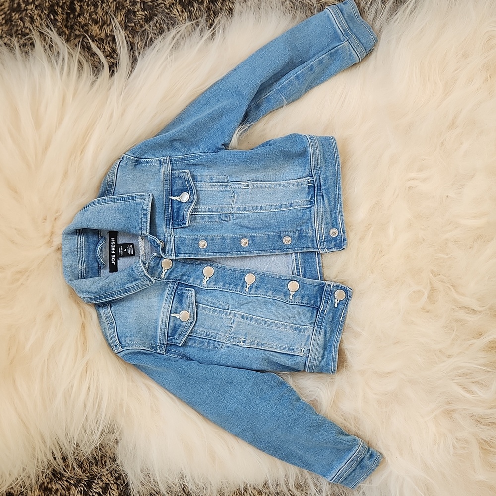 Joe Fresh Jean jacket - Picture 2 of 6
